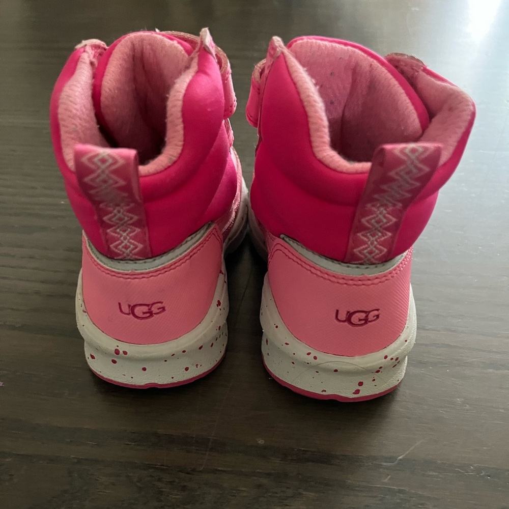 UGG kids Dannie Weather Boot (Toddler) - Picture 4 of 7